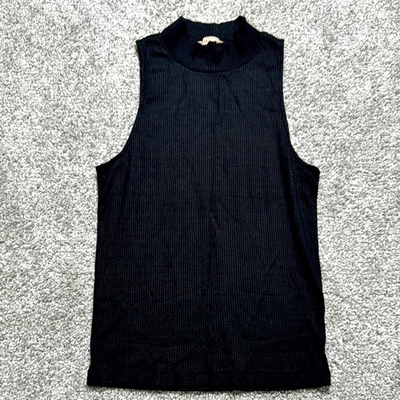 Sleeveless Black Ribbed Top - Picture 1 of 5